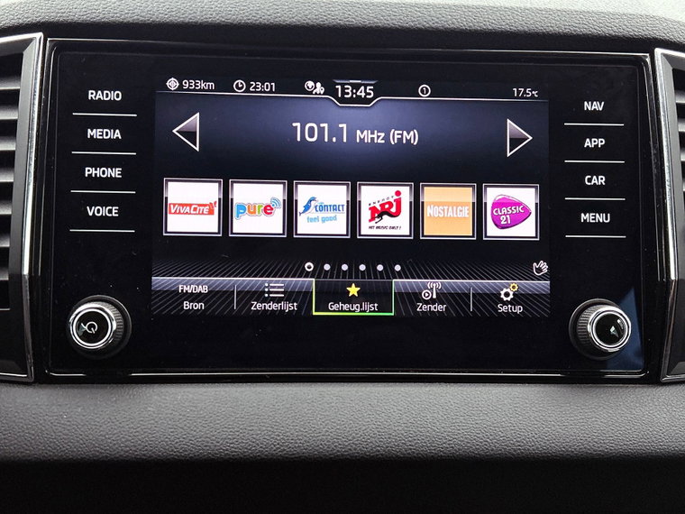 Vehicle Image 21