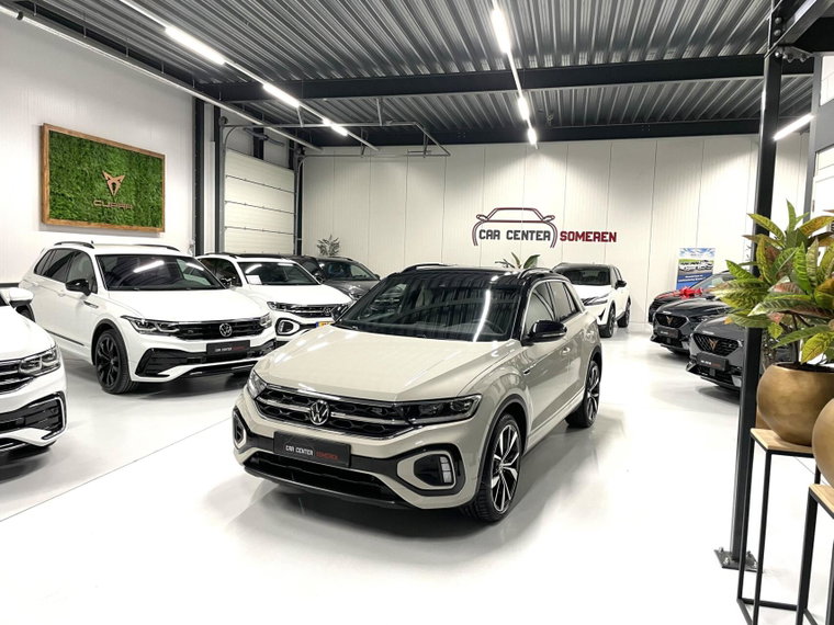 Vehicle Image 32