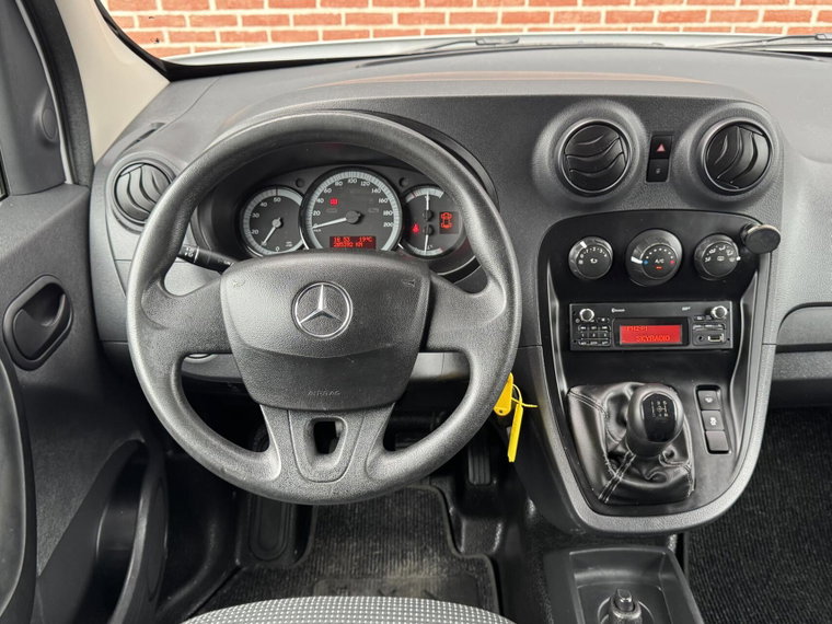 Vehicle Image 22