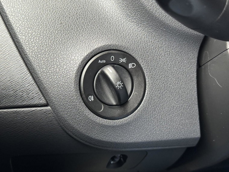 Vehicle Image 26