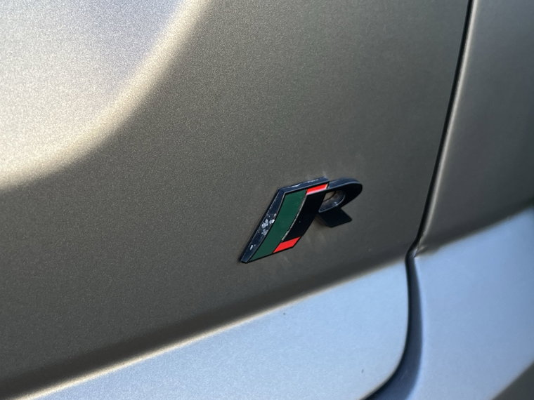 Vehicle Image 22