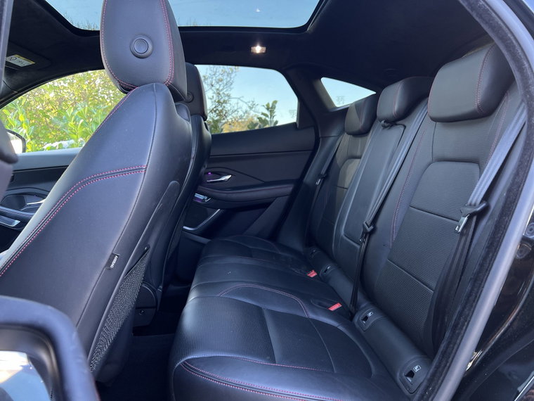 Vehicle Image 35