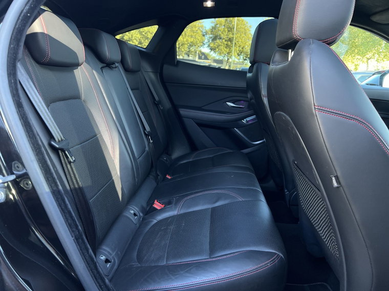 Vehicle Image 40