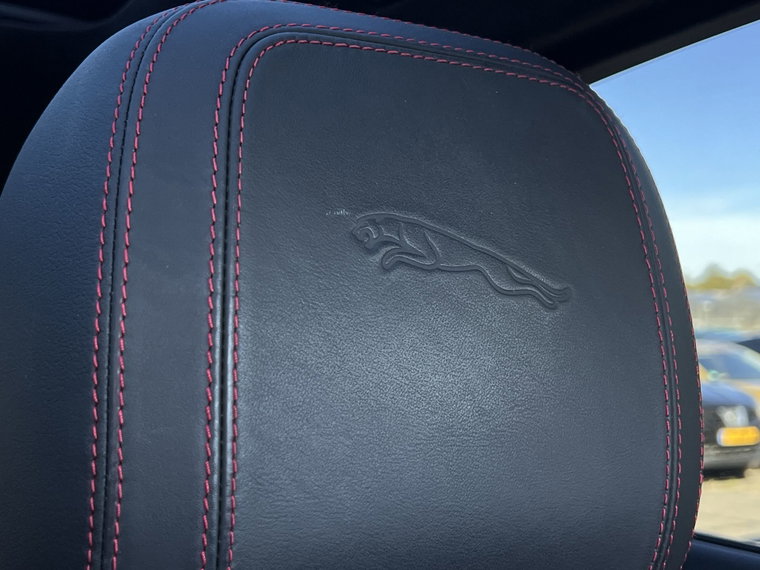 Vehicle Image 42