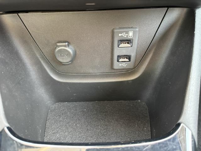 Vehicle Image 40