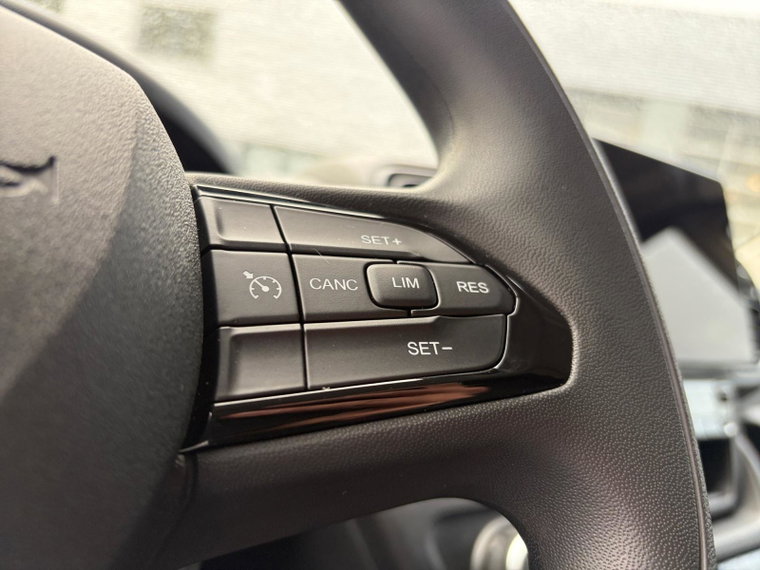 Vehicle Image 33