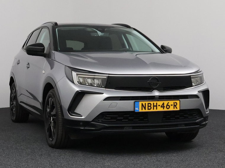 Vehicle Image 42