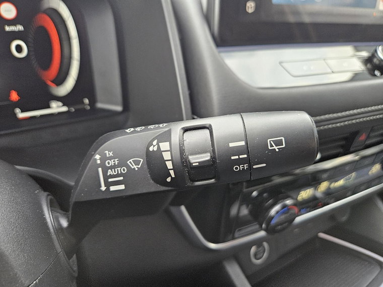 Vehicle Image 24