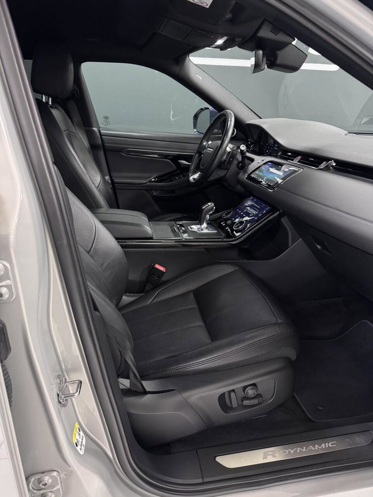 Vehicle Image 35