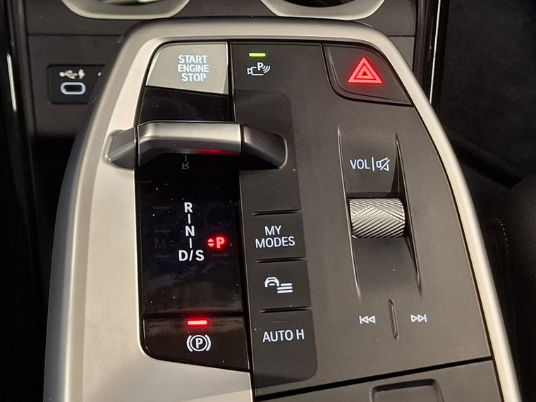 Vehicle Image 36