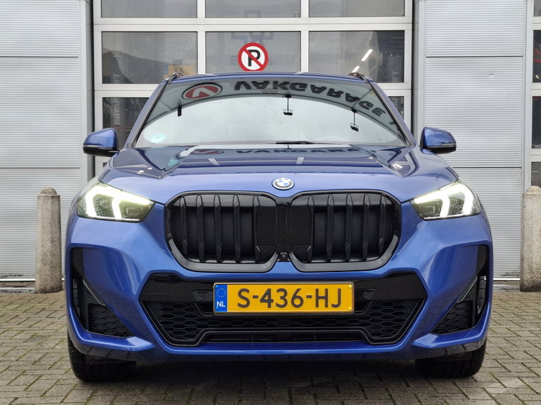 Vehicle Image 40