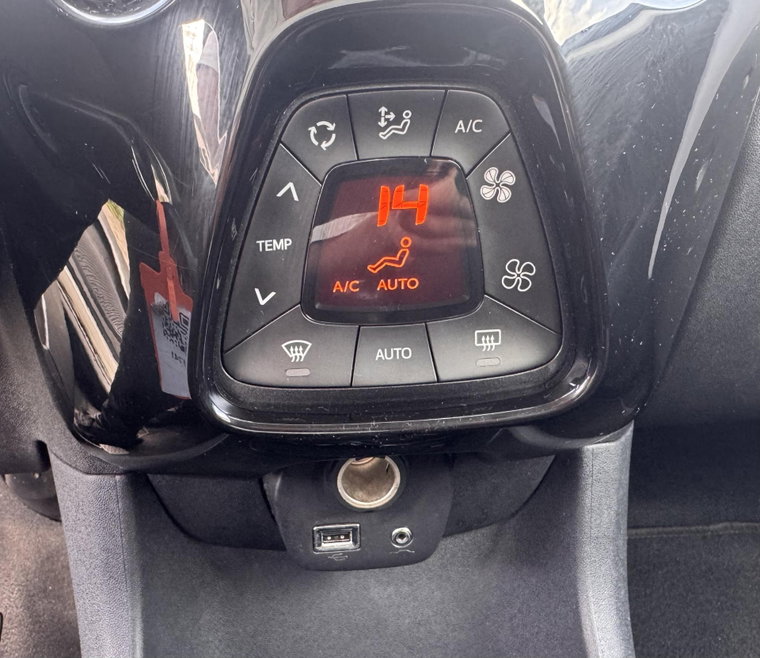 Vehicle Image 20