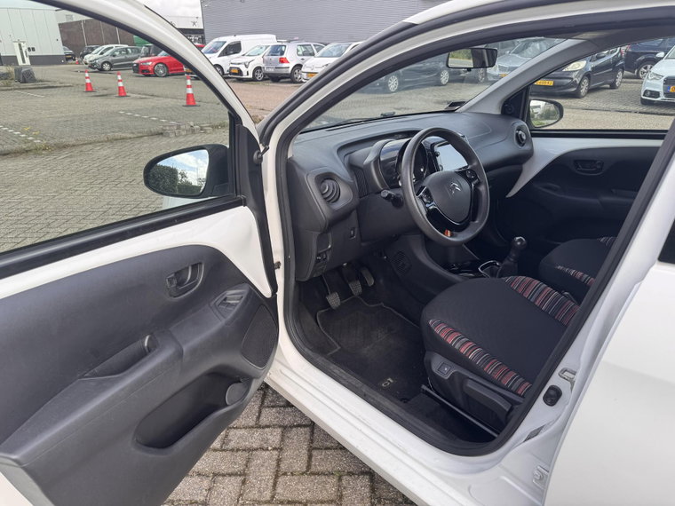 Vehicle Image 21