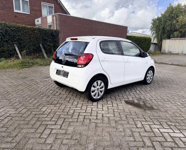 Vehicle Image 9