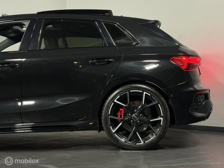 Vehicle Image 50