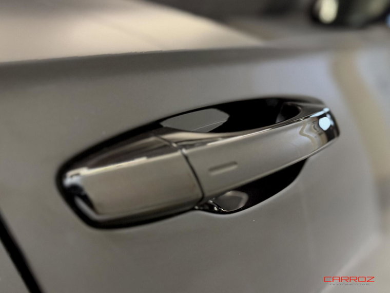 Vehicle Image 37