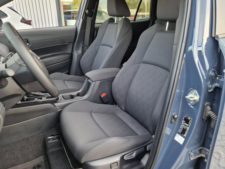 Vehicle Image 12
