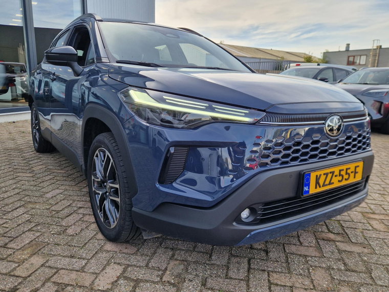 Vehicle Image 6