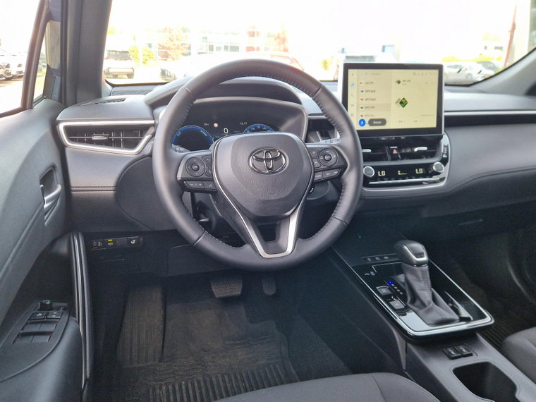Vehicle Image 11