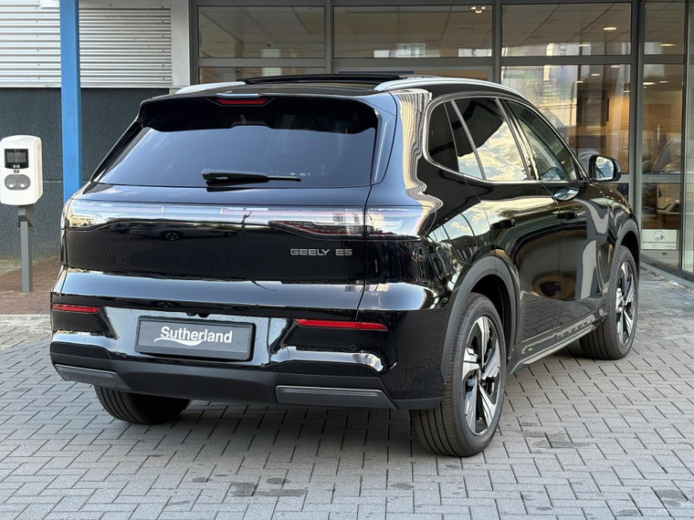 Vehicle Image 9