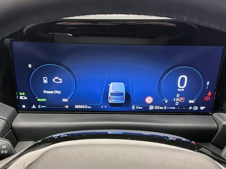 Vehicle Image 11