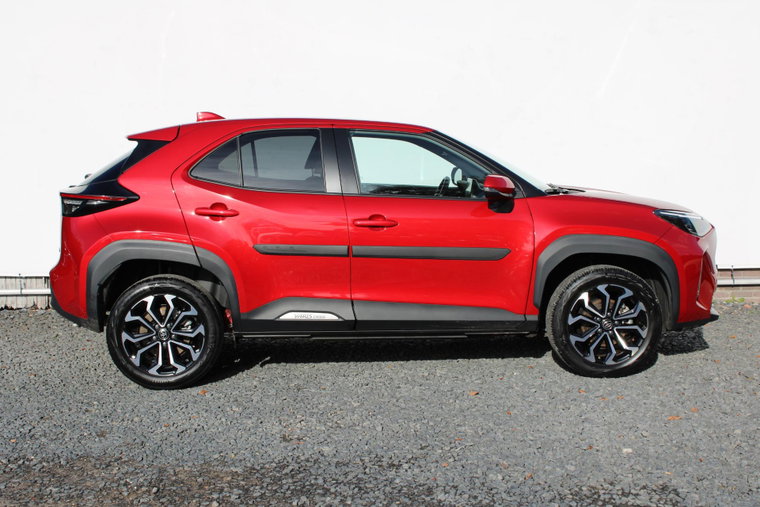 Vehicle Image 2