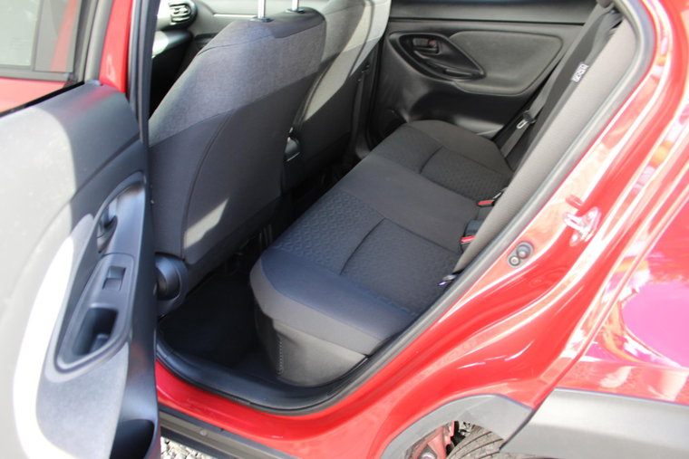 Vehicle Image 13
