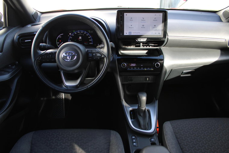 Vehicle Image 10