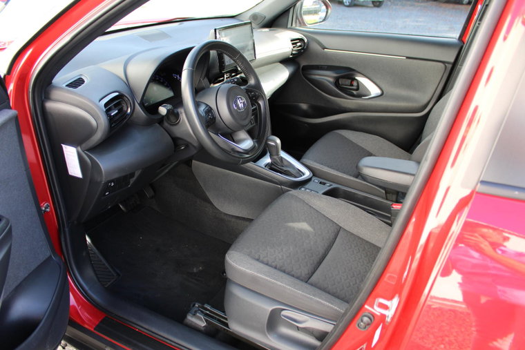 Vehicle Image 11