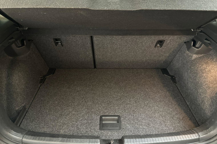 Vehicle Image 31