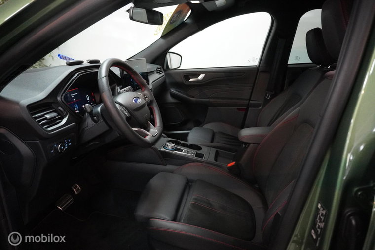 Vehicle Image 25