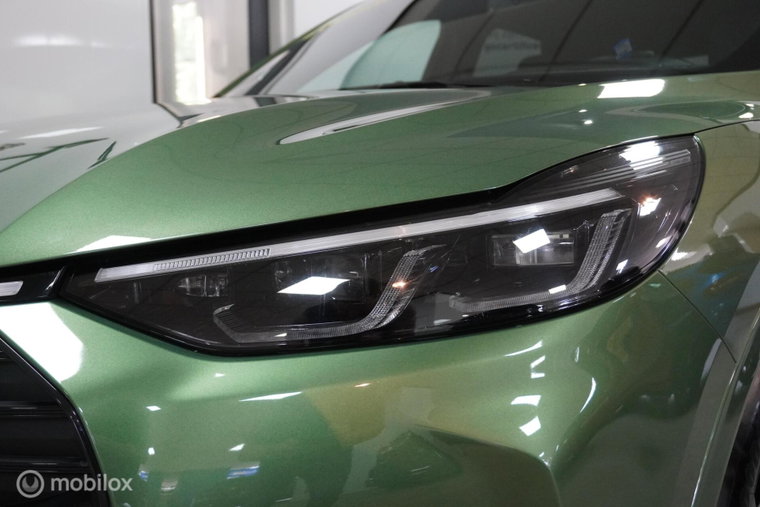 Vehicle Image 8