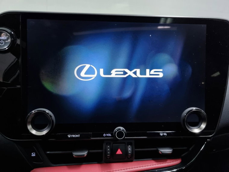 Vehicle Image 30