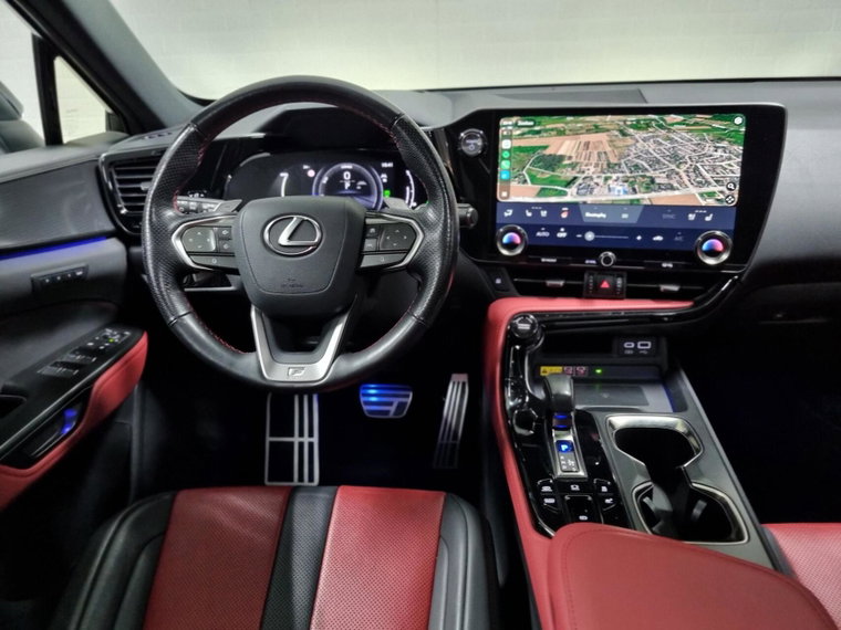 Vehicle Image 8