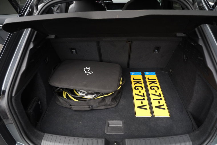 Vehicle Image 39