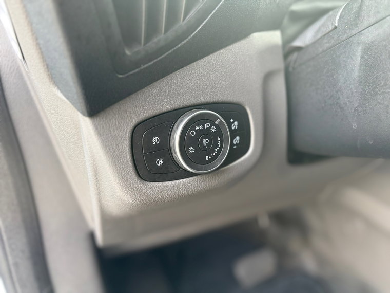 Vehicle Image 29