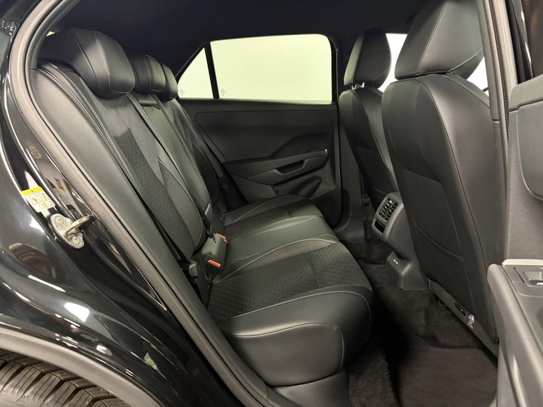 Vehicle Image 37