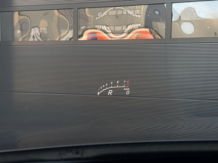 Vehicle Image 23