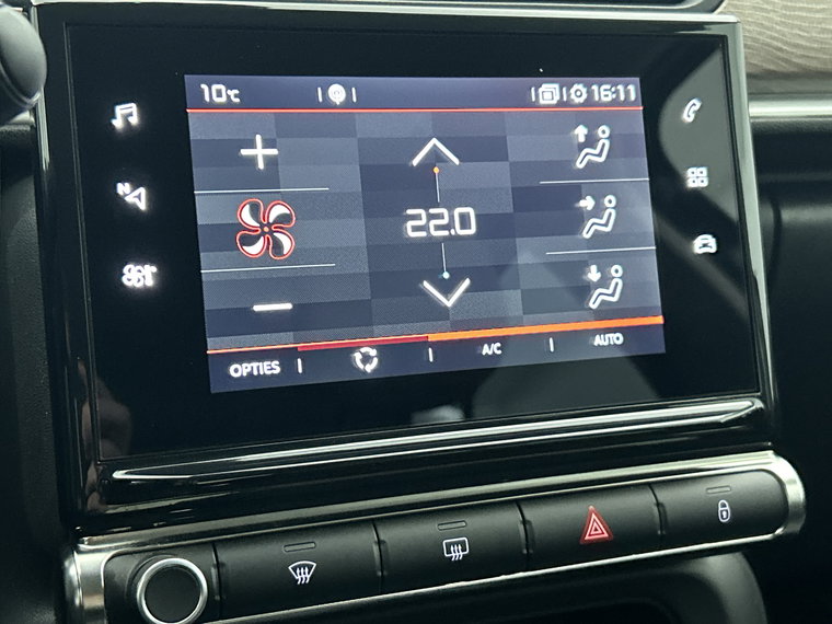 Vehicle Image 32