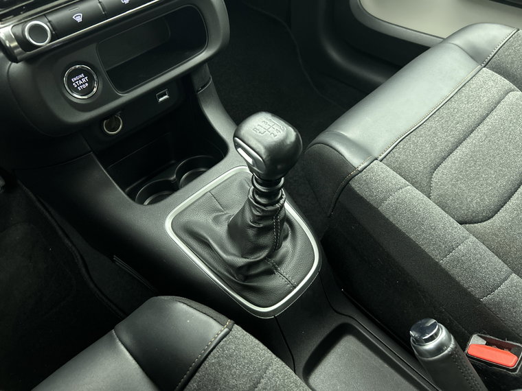 Vehicle Image 36