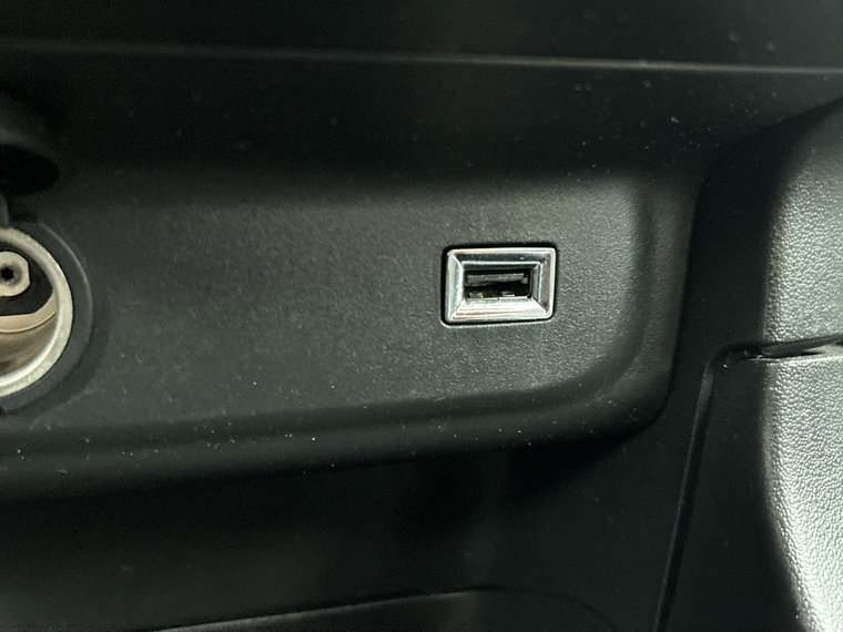 Vehicle Image 42