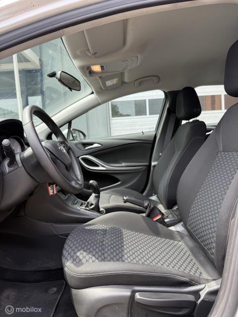 Vehicle Image 28