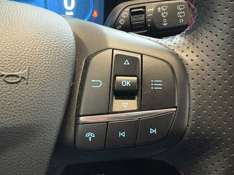 Vehicle Image 24