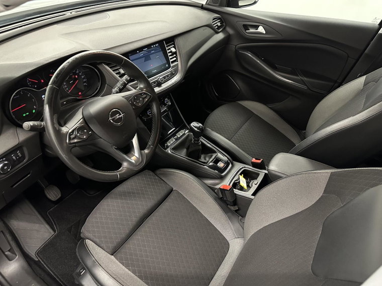 Vehicle Image 19