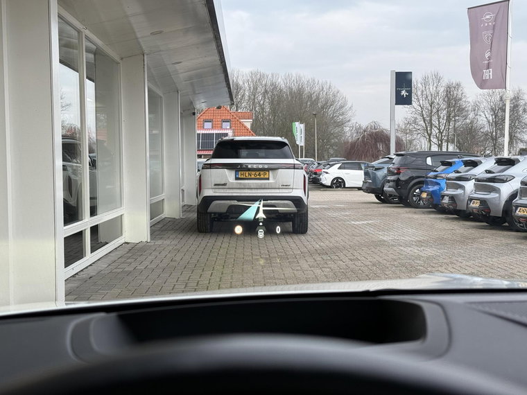 Vehicle Image 7