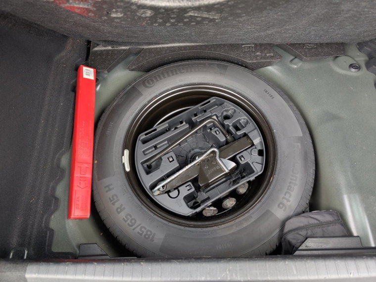 Vehicle Image 19