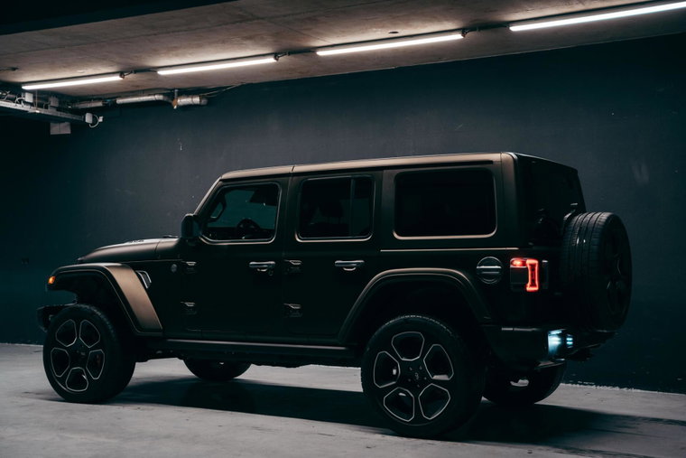 Vehicle Image 15
