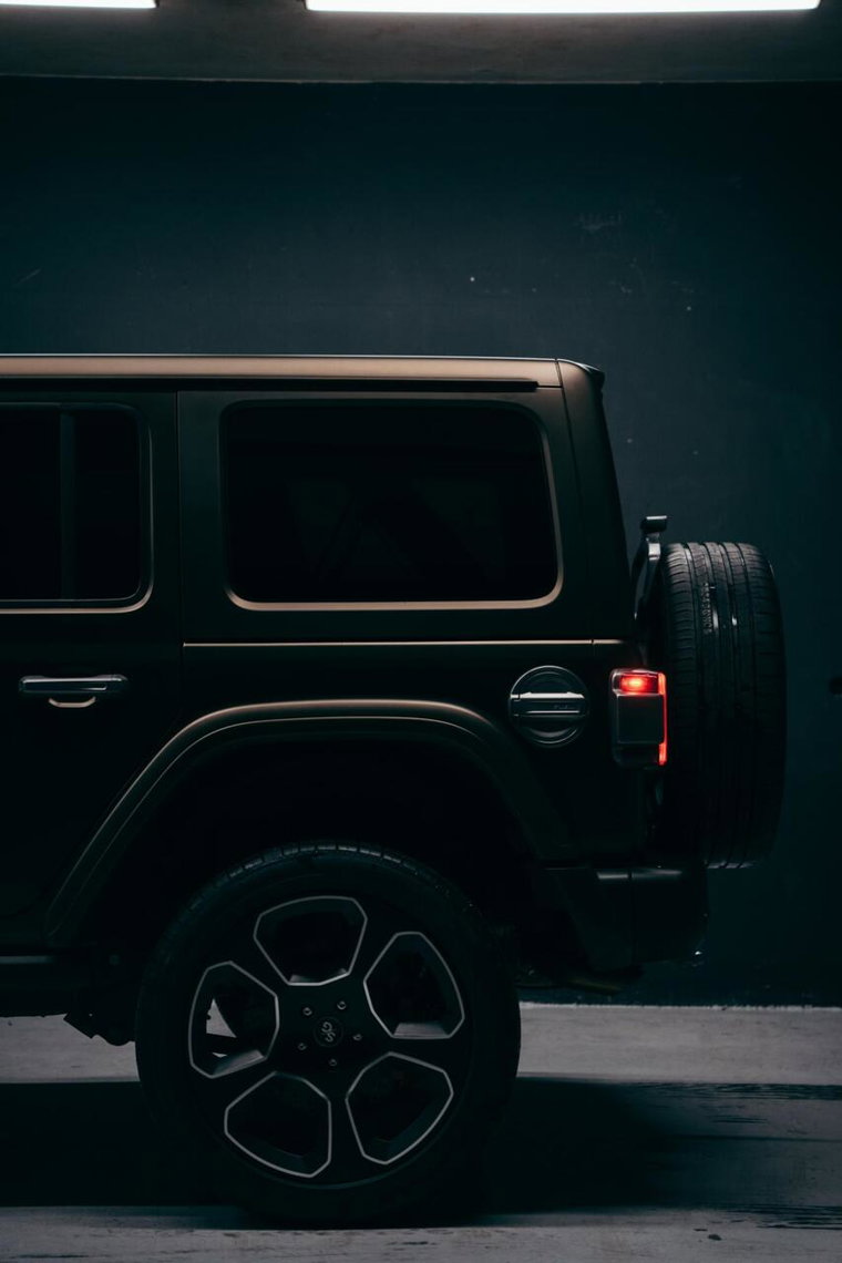 Vehicle Image 8