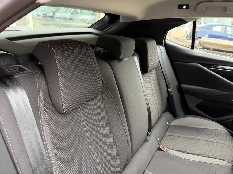 Vehicle Image 39