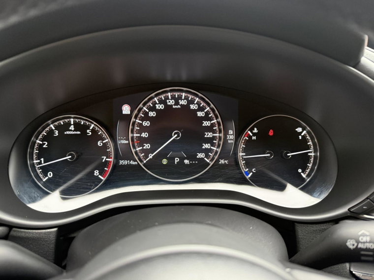Vehicle Image 12